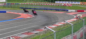 Okruhové testování Hypermotard 698 Mono